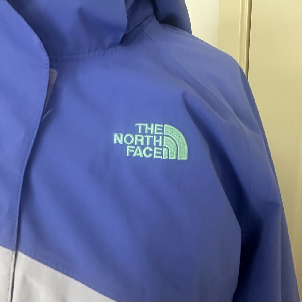 The North Face Purple and Gray Ski Coat and Pants - Size M Jacket - Size S Pants - Picture 3 of 10